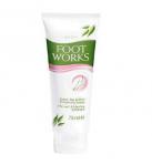 Peeling na nohy se zeleným čajem a mátou Foot Works AVON